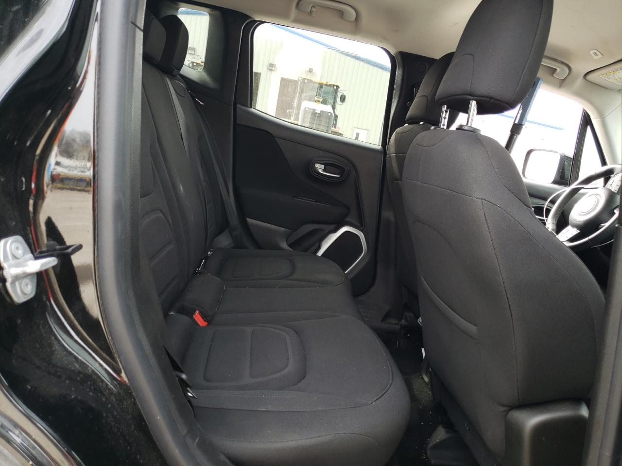 ZACCJBBB4JPJ31395 2018 Jeep Renegade Latitude