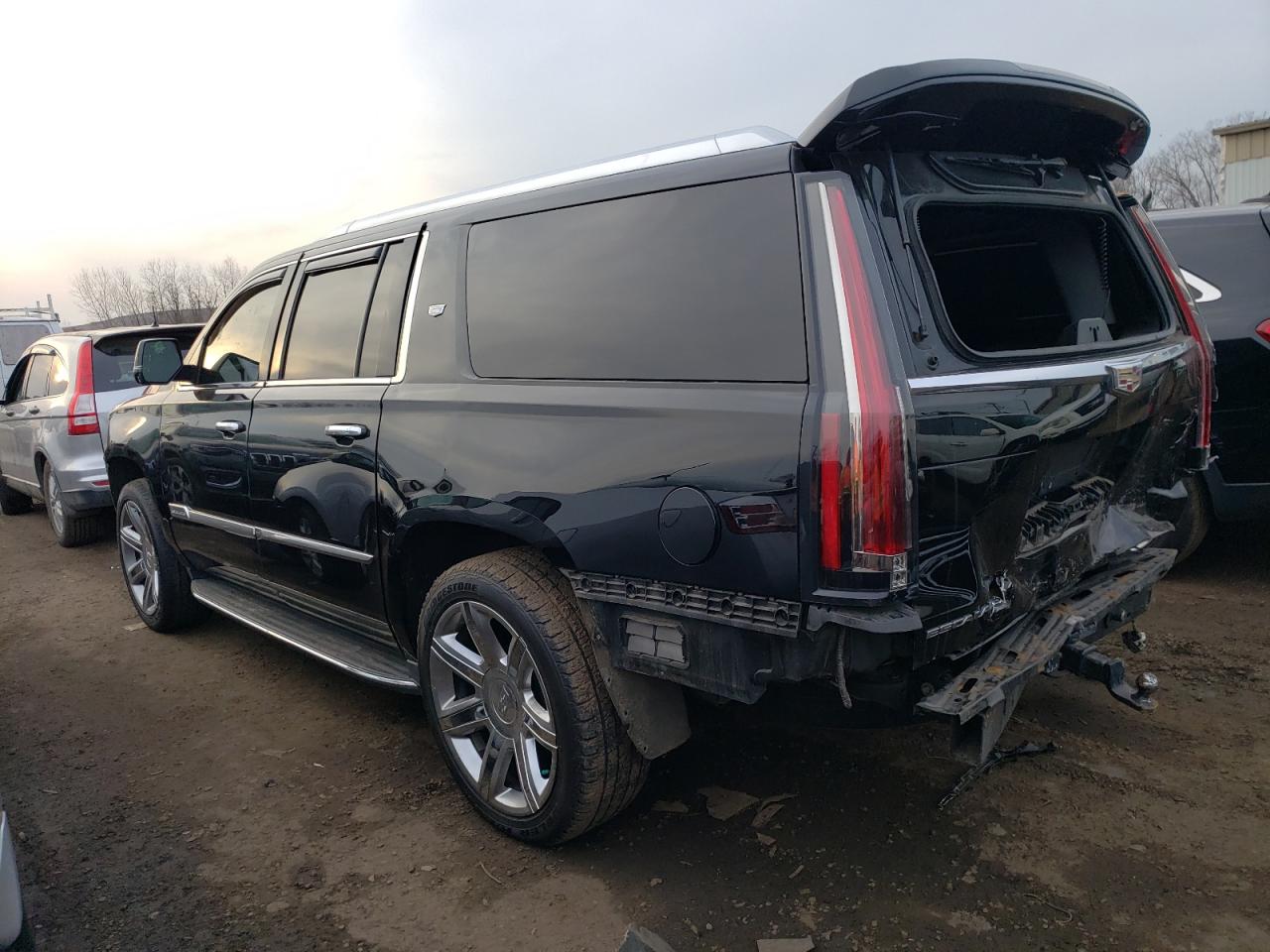 1GYS4HKJ0JR362581 2018 Cadillac Escalade Esv Luxury