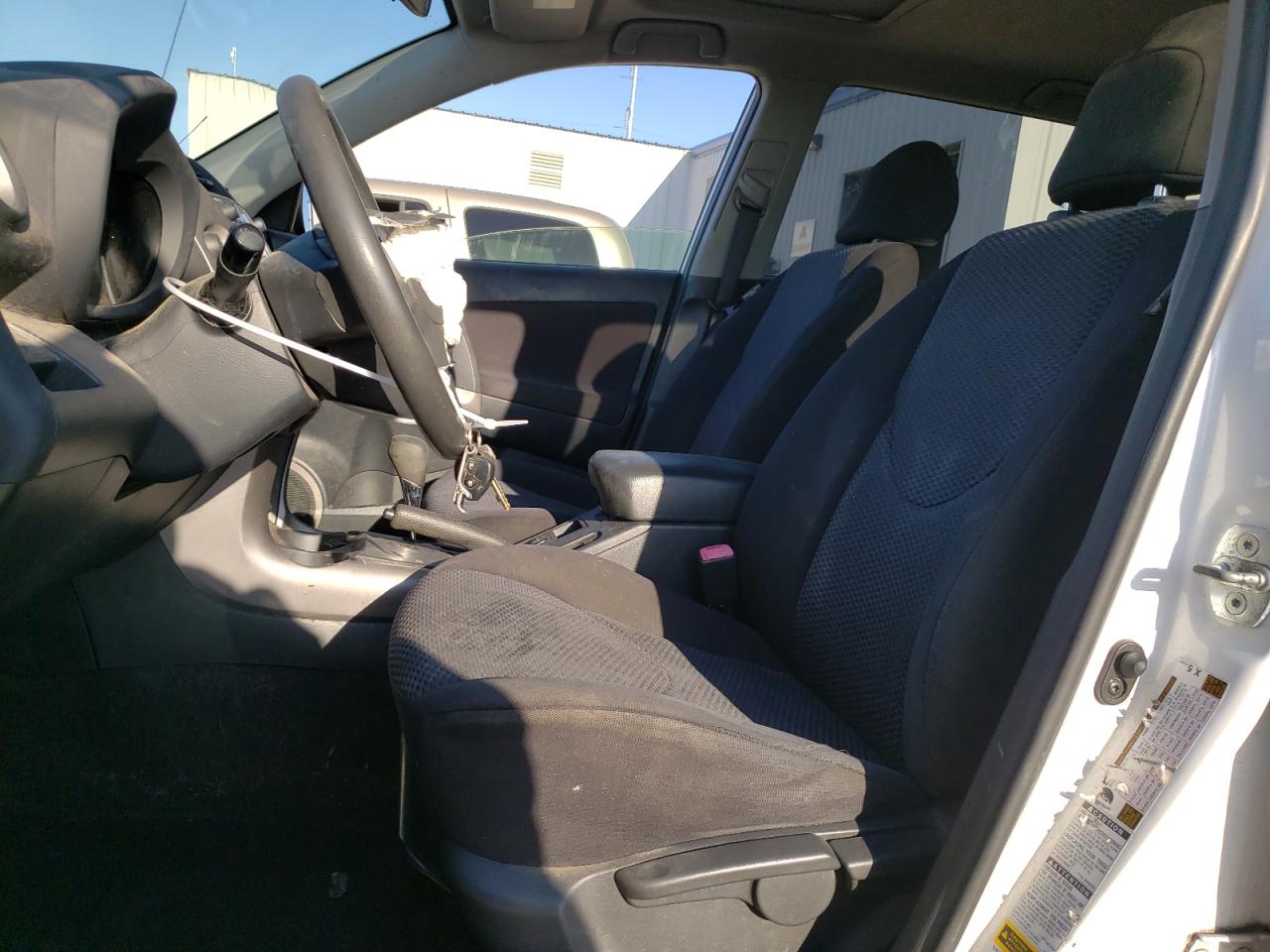 2008 Toyota Rav4 Sport VIN: JTMBK32V386040515 Lot: 41361144