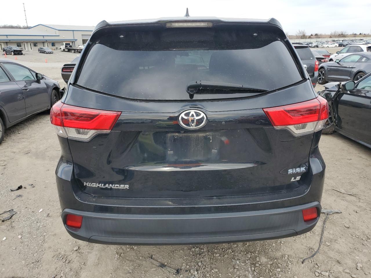 2017 Toyota Highlander Le VIN: 5TDZZRFH9HS222382 Lot: 42954704