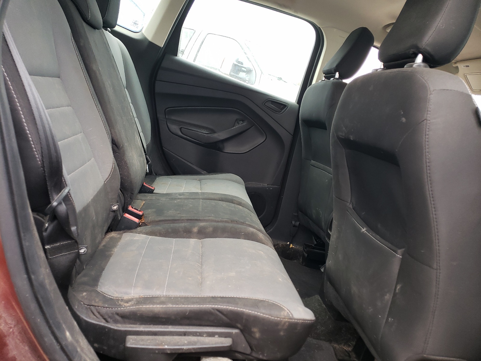 1FMCU0F77JUA16823 2018 Ford Escape S