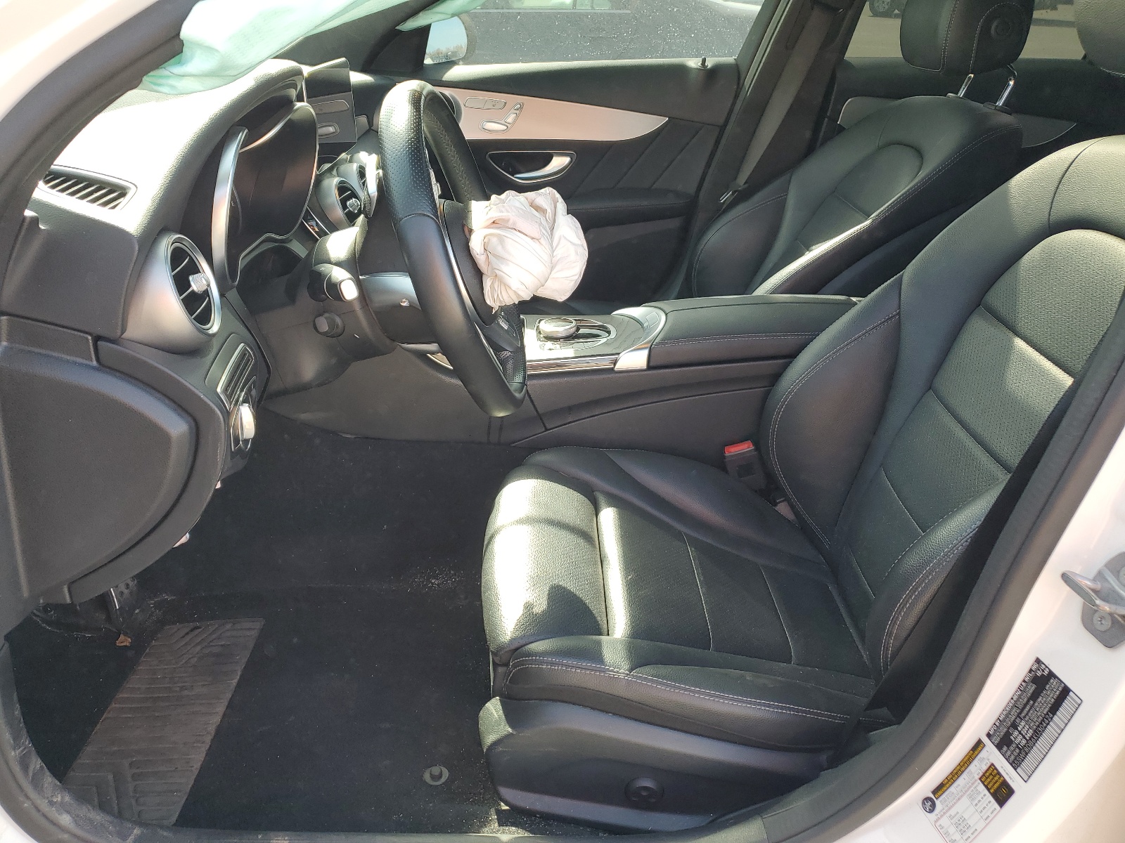 55SWF8DB6KU304424 2019 Mercedes-Benz C 300