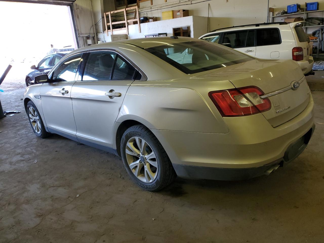 2011 Ford Taurus Sel VIN: 1FAHP2EW0BG108979 Lot: 44191084