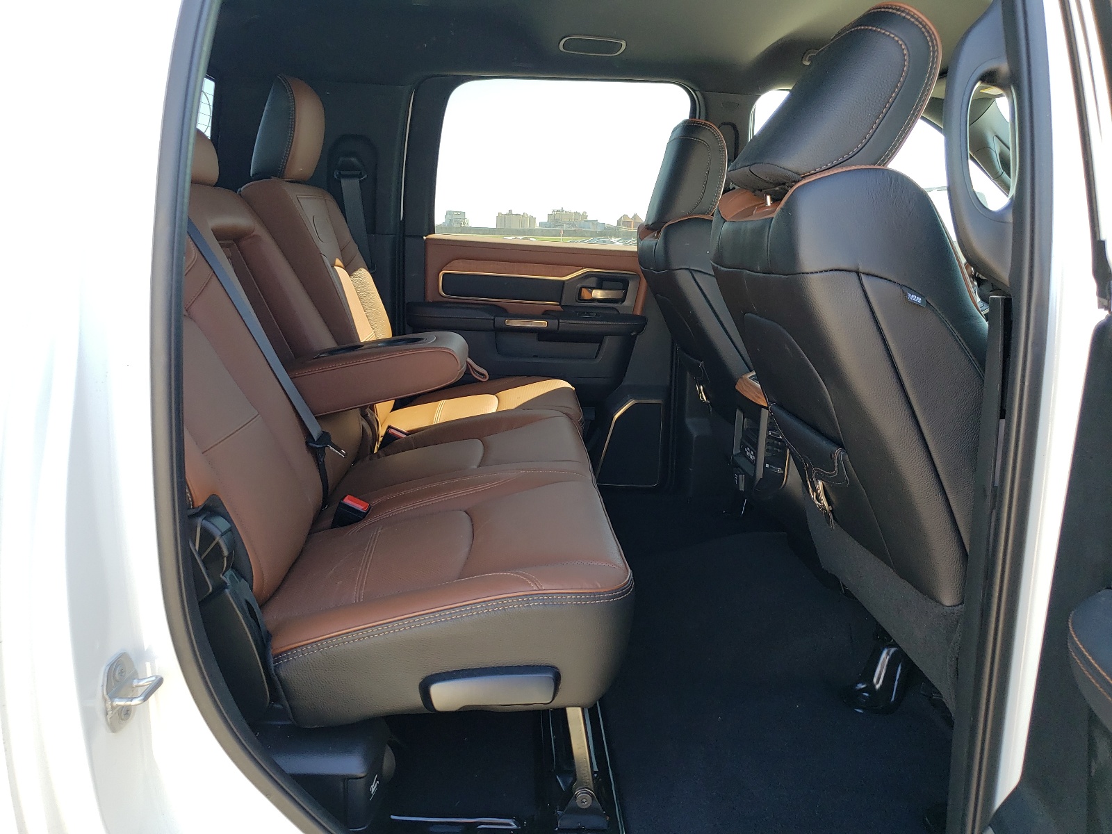 3C63R3NL4PG606440 2023 Ram 3500 Longhorn