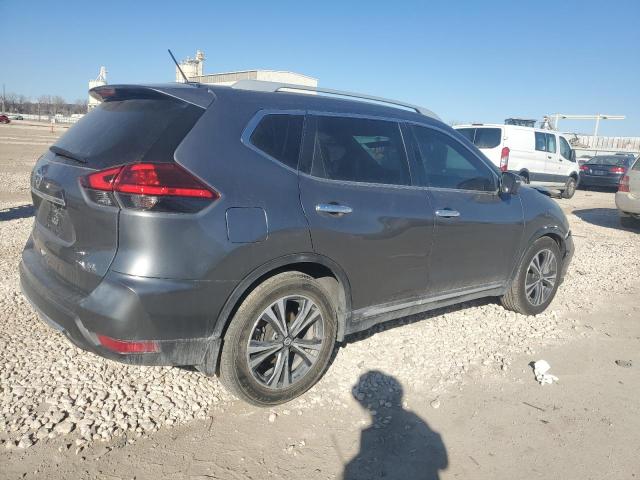  NISSAN ROGUE 2017 Зеленый