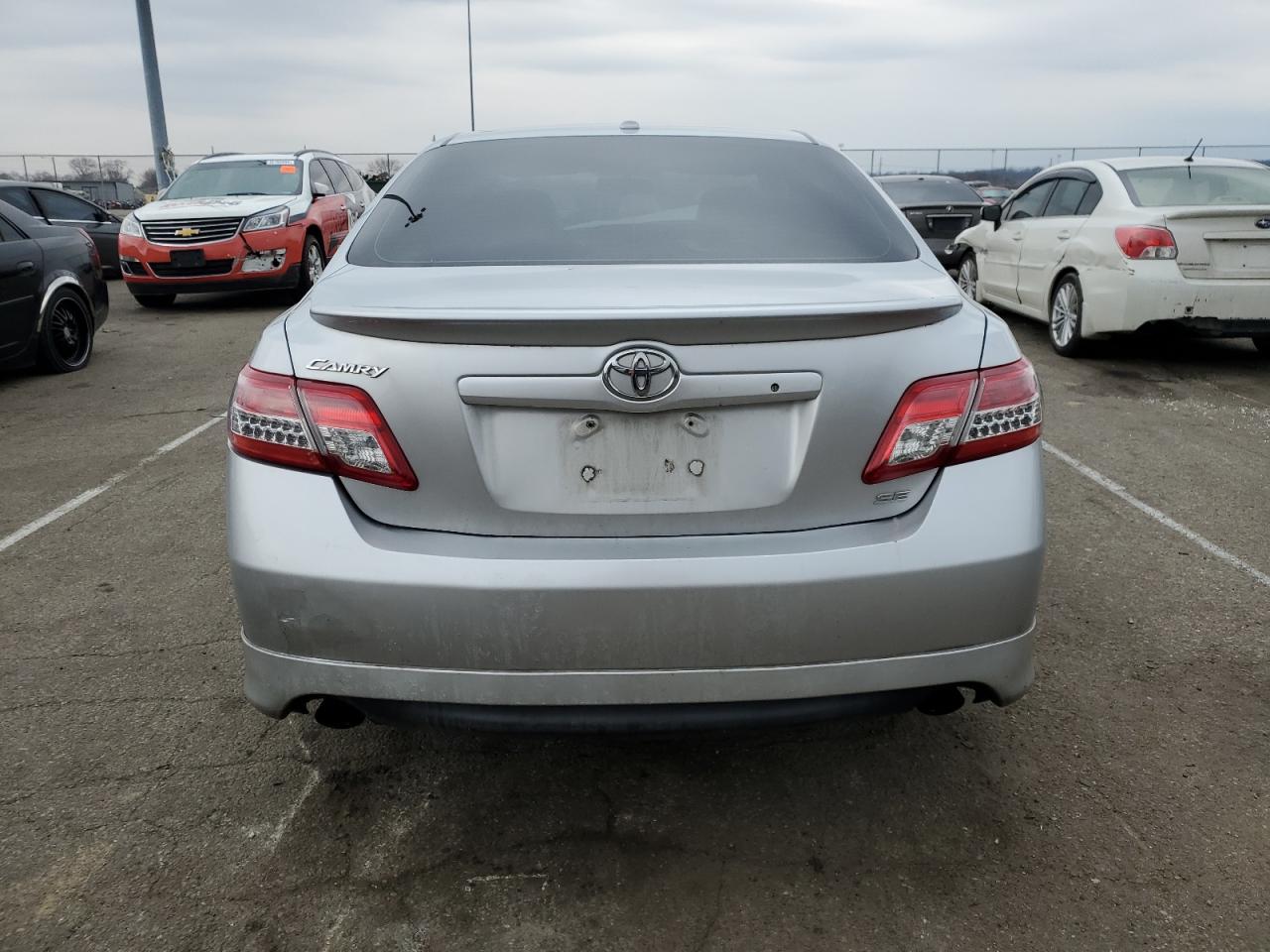 2010 Toyota Camry Base VIN: 4T1BF3EK3AU035723 Lot: 43865774