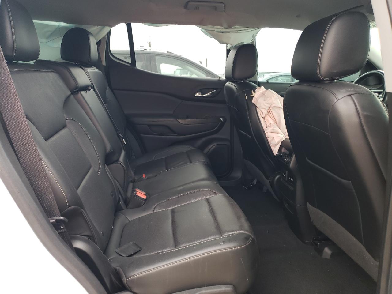2020 GMC Acadia - Image 10
