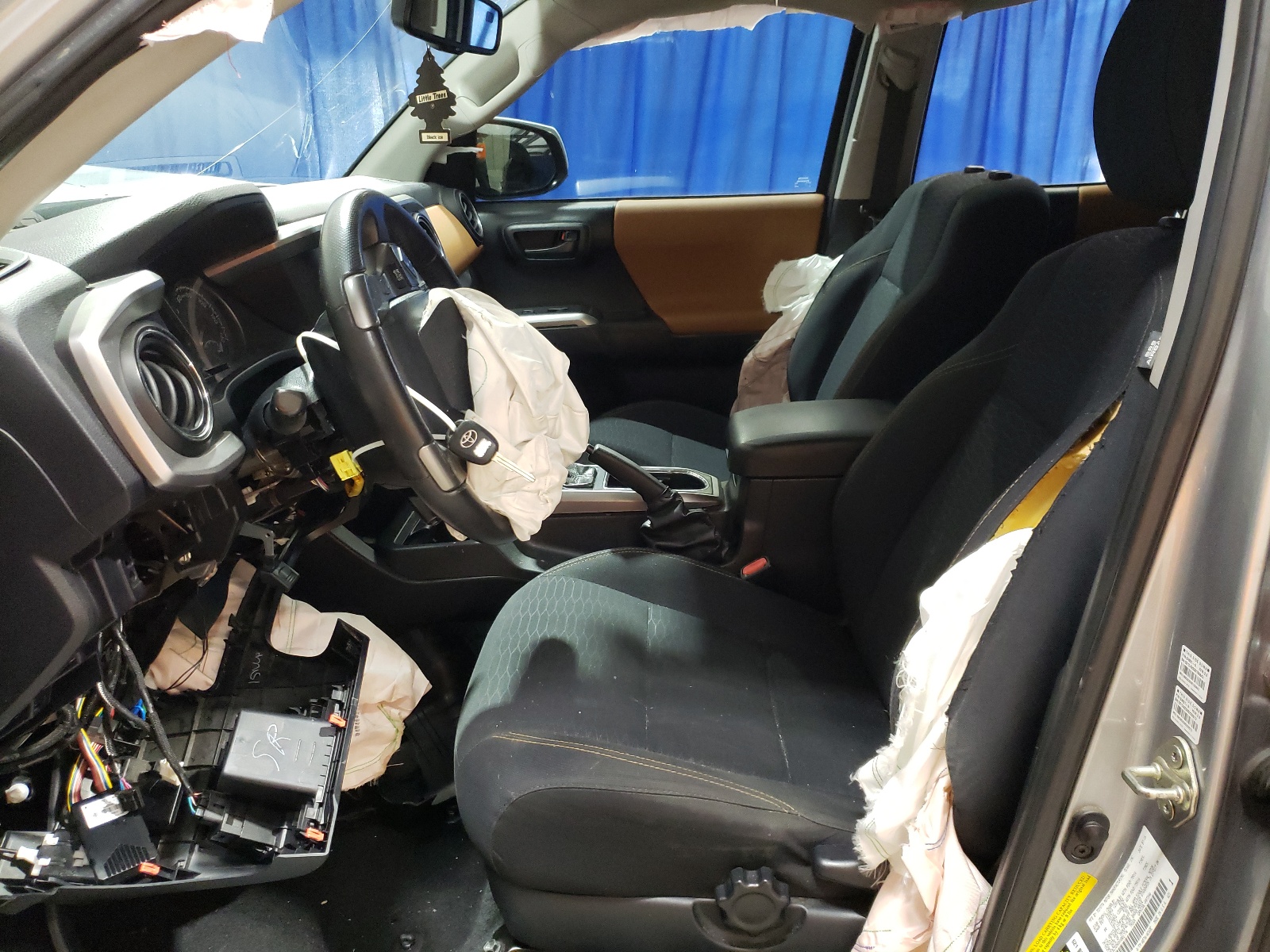 5TFBZ5DNXHX001774 2017 Toyota Tacoma Double Cab