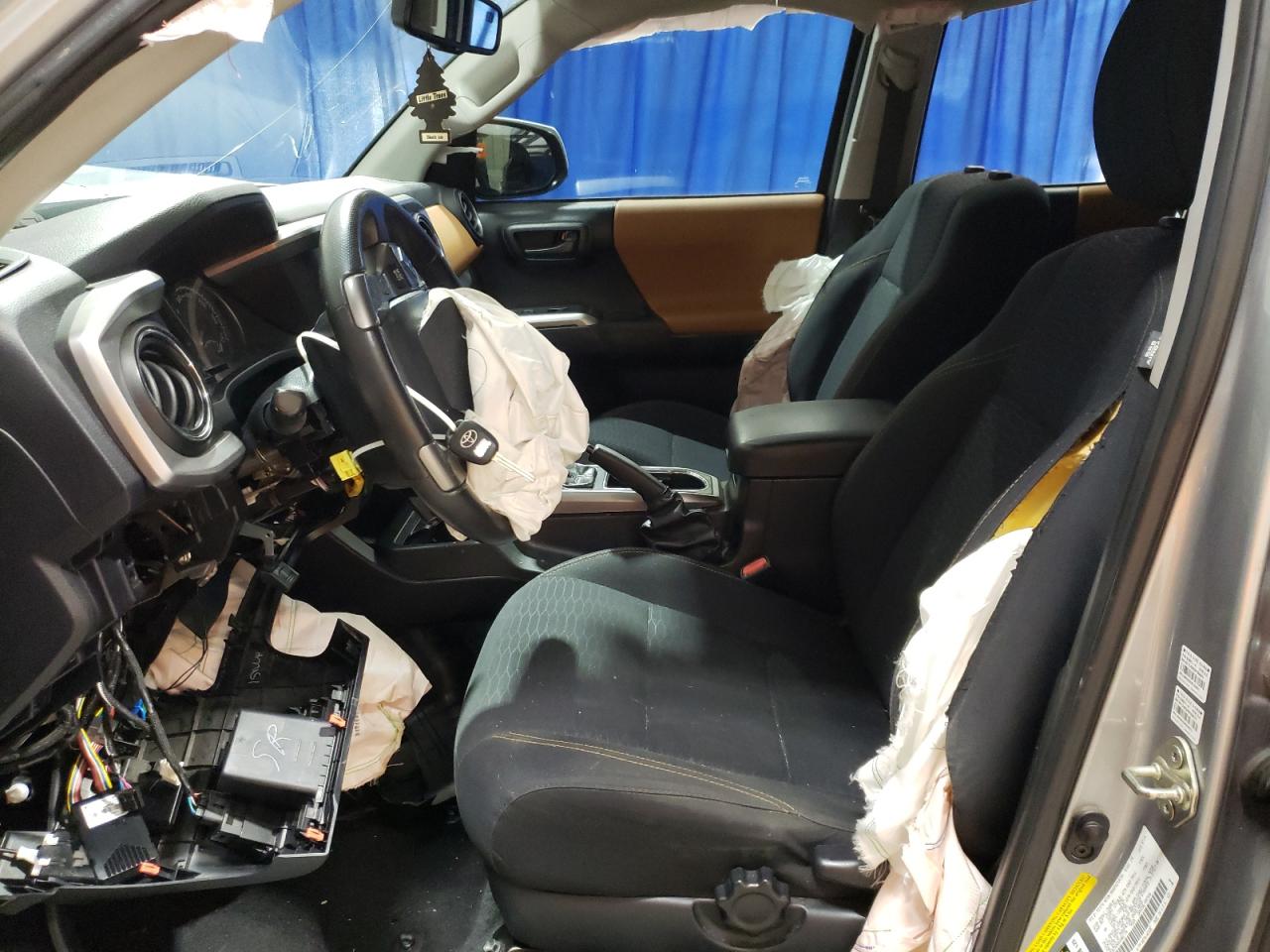 2017 Toyota Tacoma Double Cab VIN: 5TFBZ5DNXHX001774 Lot: 42629574