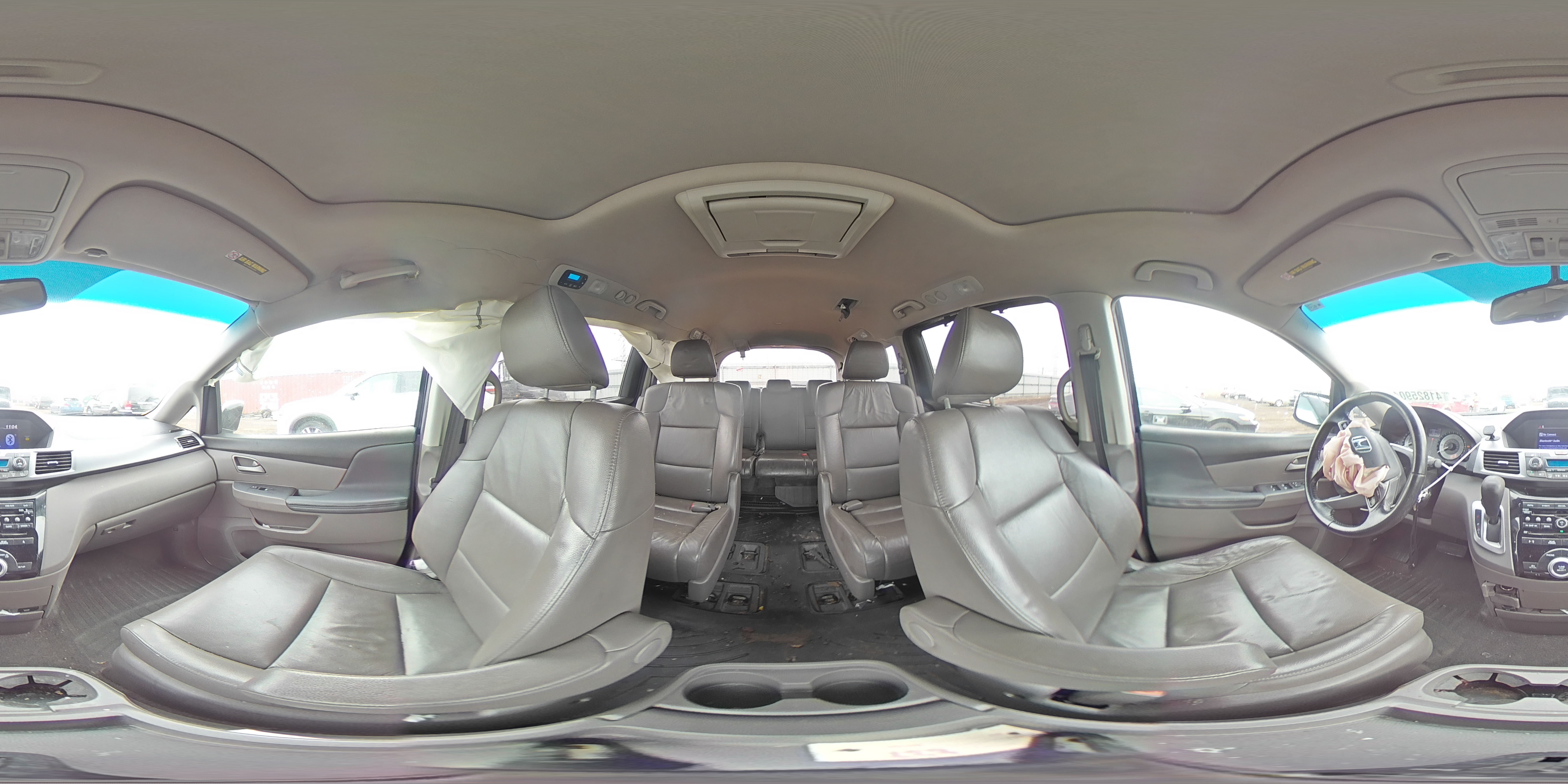 2011 Honda Odyssey - Image 13