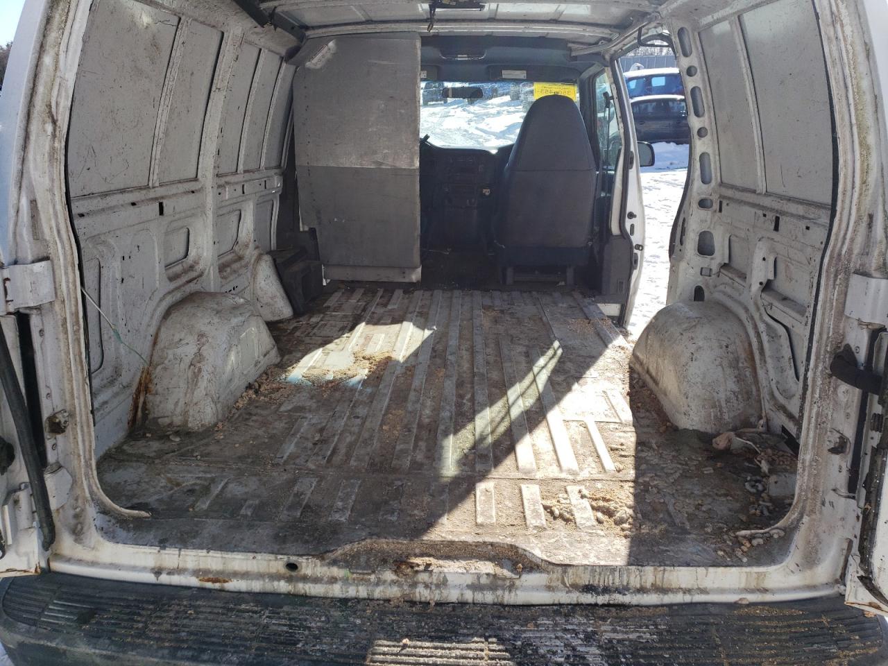 2001 Chevrolet Astro VIN: 1GCDM19W41B150413 Lot: 42818054