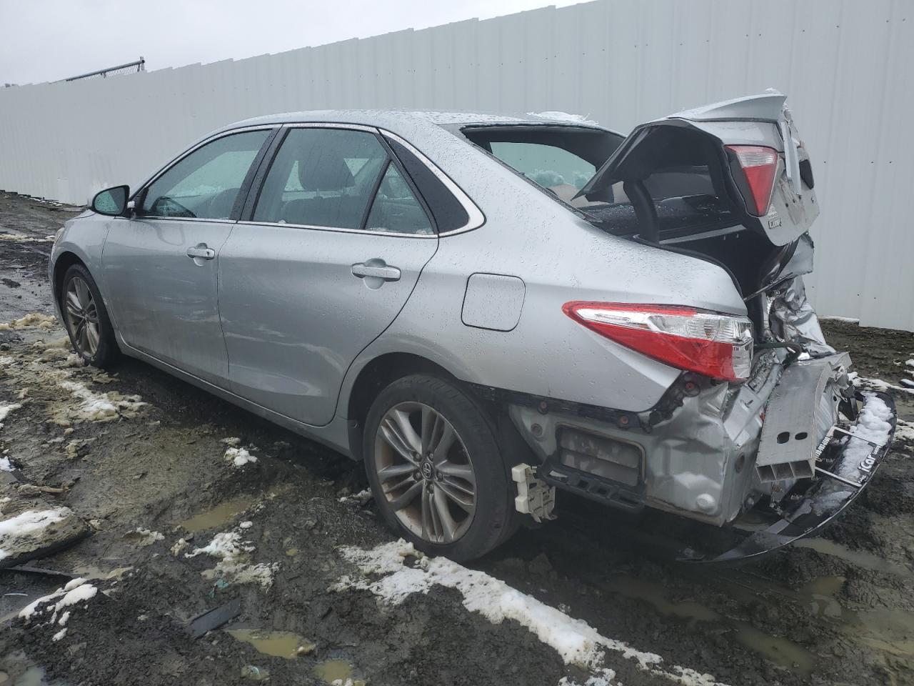 4T1BF1FK7GU573708 2016 Toyota Camry Le