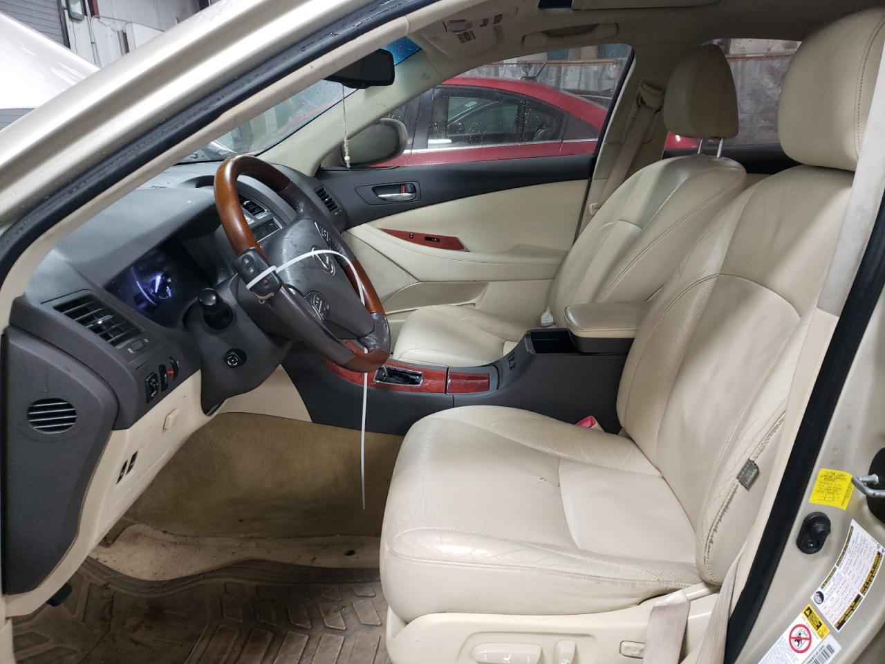 2011 Lexus ES - Image 7