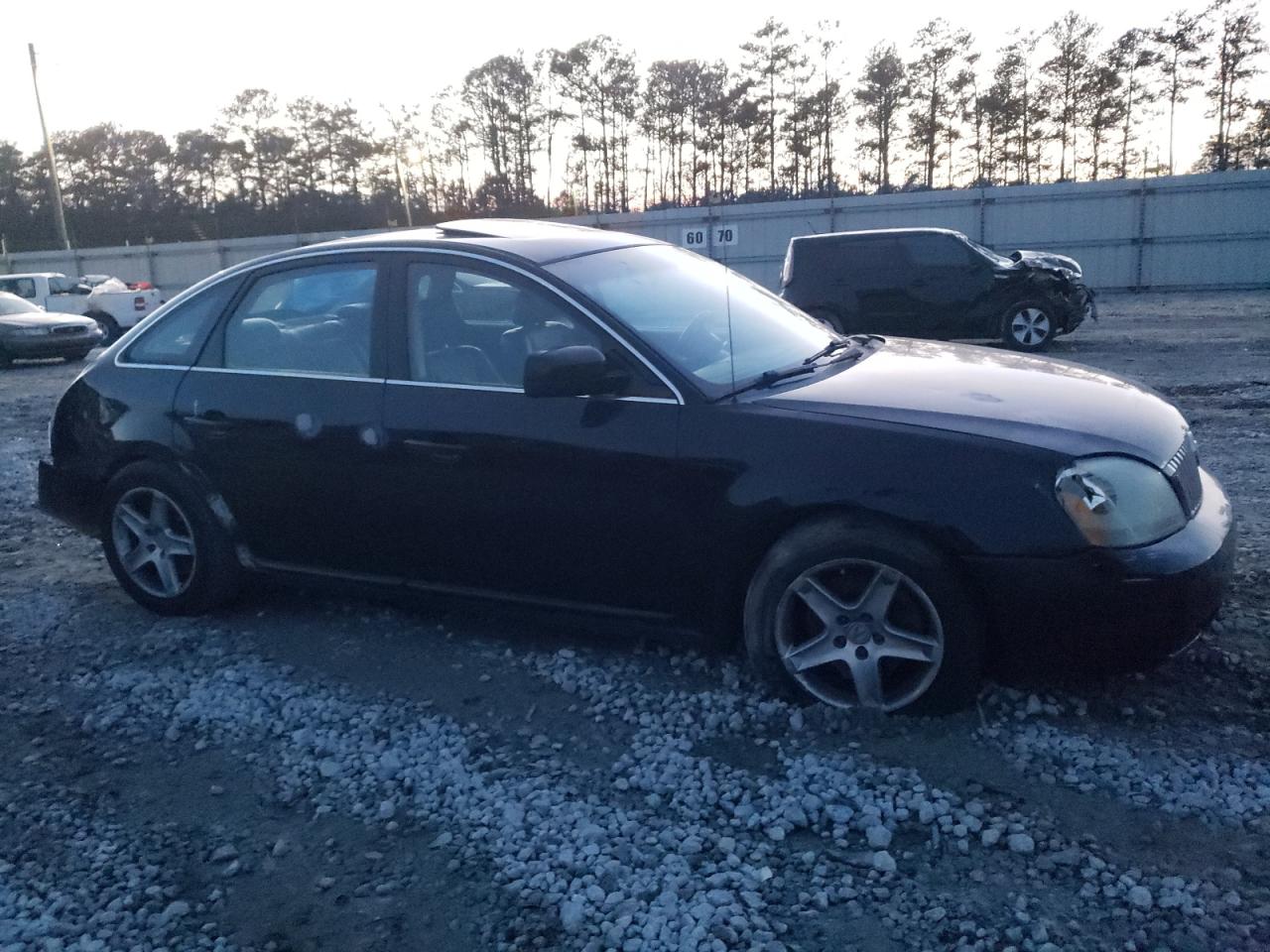 2007 Mercury Montego - Image 4
