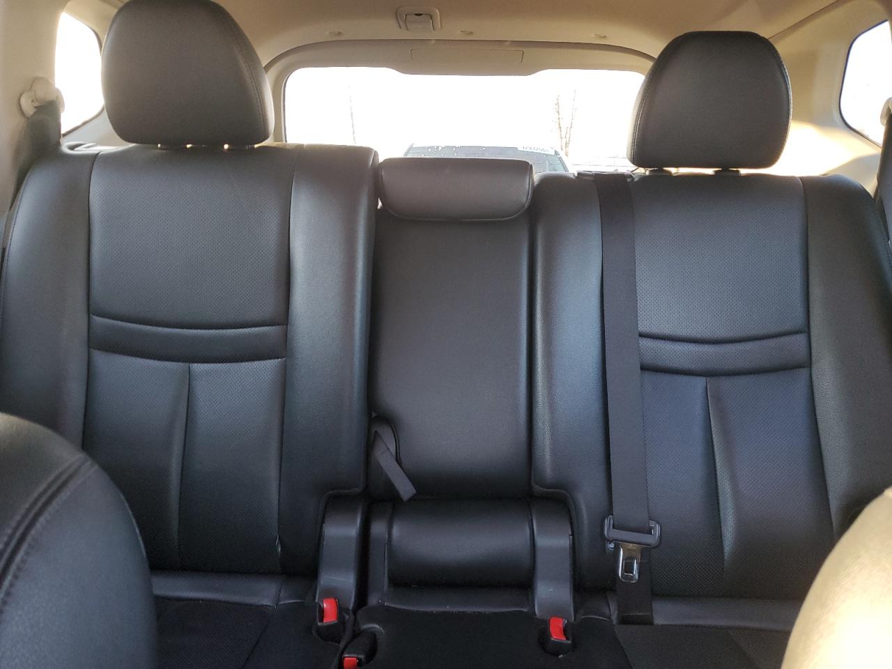 2015 Nissan Rogue S VIN: 5N1AT2MV4FC900299 Lot: 42375864