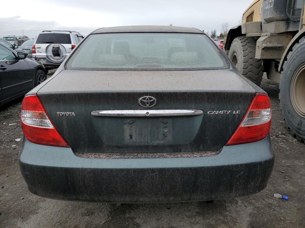 JTDBE30K920060505 2002 Toyota Camry Le