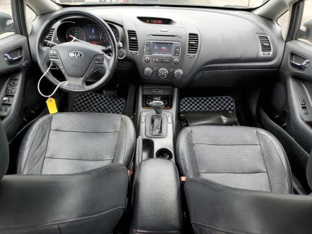 Sedans KIA FORTE 2015 Srebrny