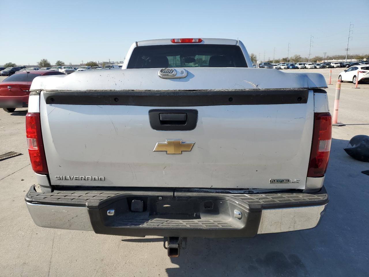 2011 Chevrolet Silverado C1500 Ls VIN: 1GCRCREA1BZ305851 Lot: 51343074