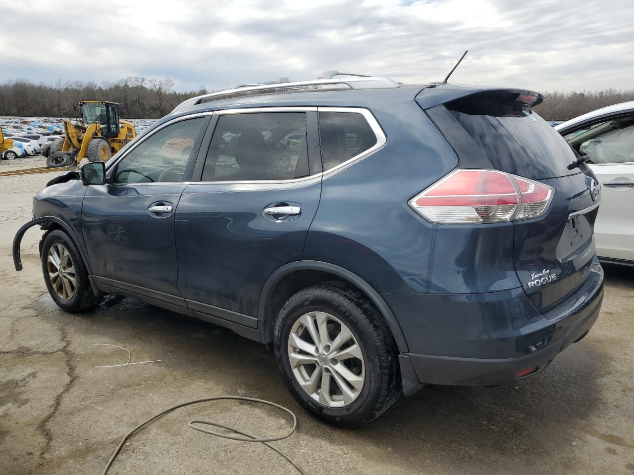 VIN 5N1AT2MT8FC923356 2015 NISSAN ROGUE no.2