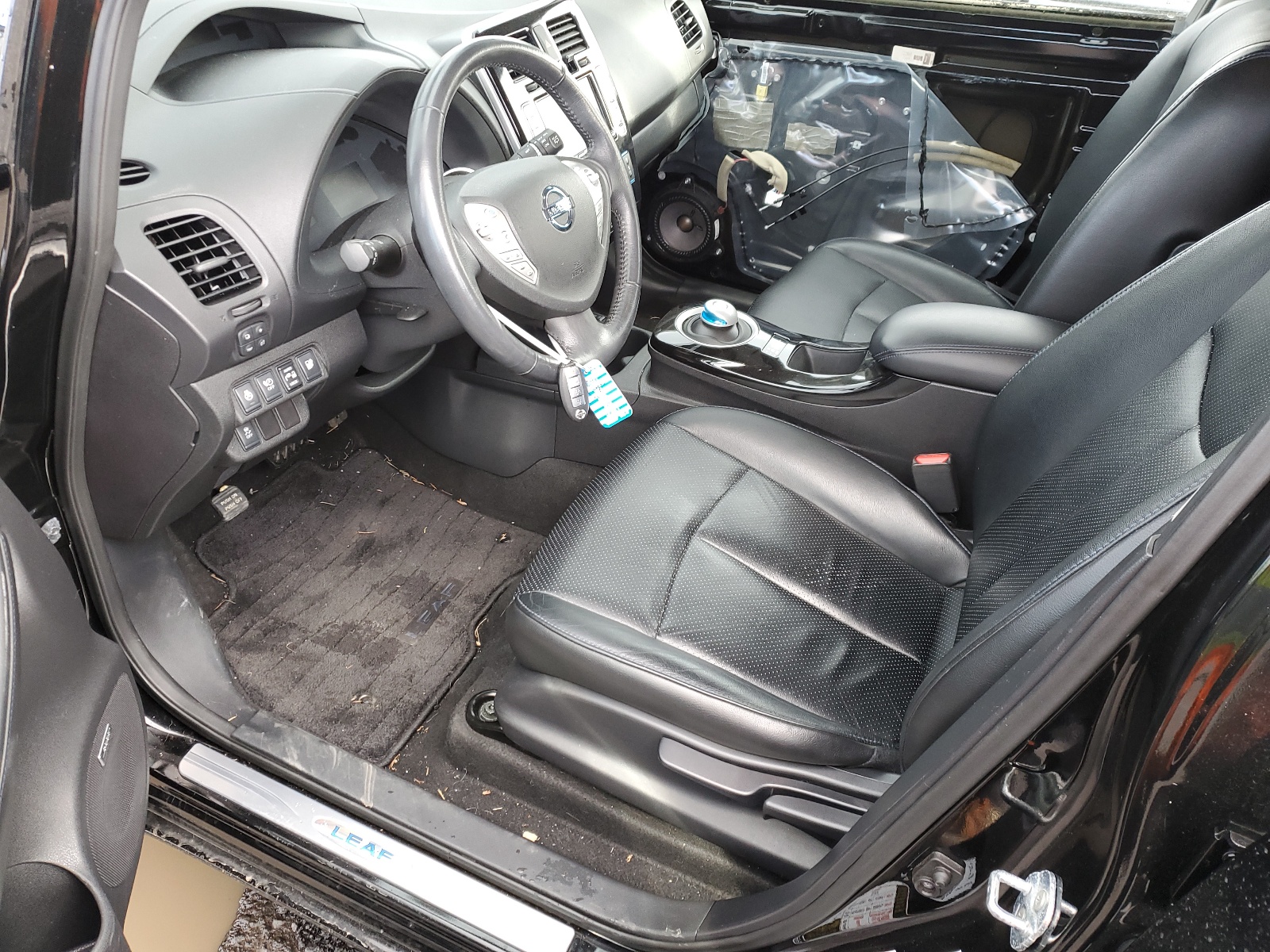 1N4AZ0CP9FC304444 2015 Nissan Leaf S