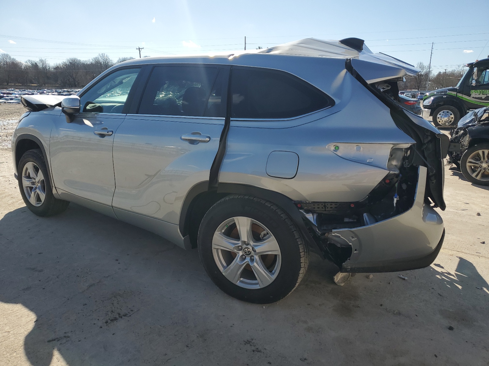 2023 Toyota Highlander L vin: 5TDKDRAH0PS525556