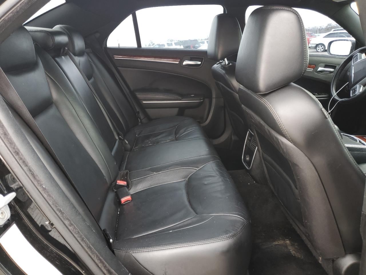 2013 Chrysler 300 VIN: 2C3CCAAGXDH588727 Lot: 42123574