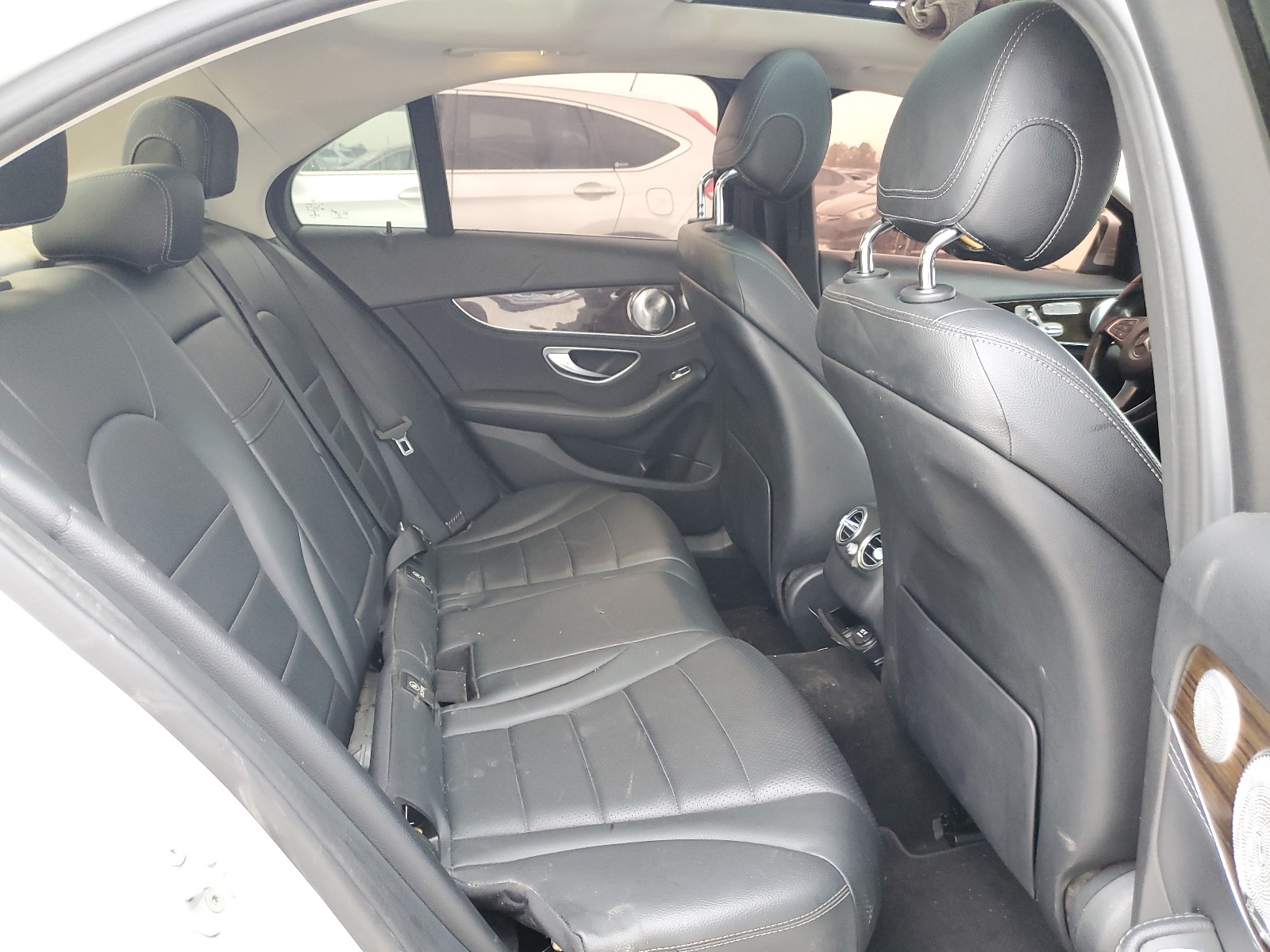 55SWF4KB2GU129110 2016 Mercedes-Benz C 300 4Matic