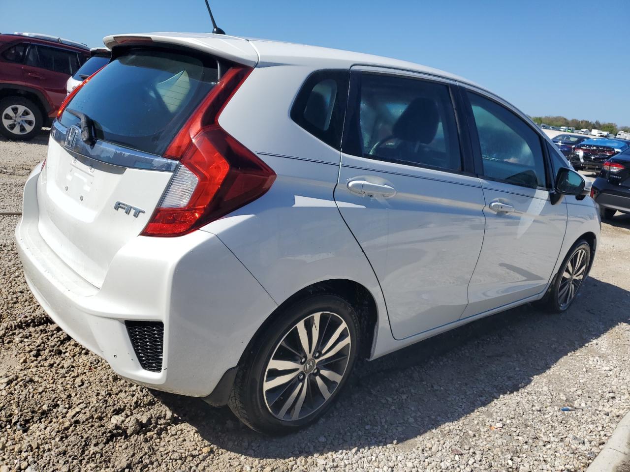 2015 Honda Fit Ex VIN: 3HGGK5H87FM742824 Lot: 39210944