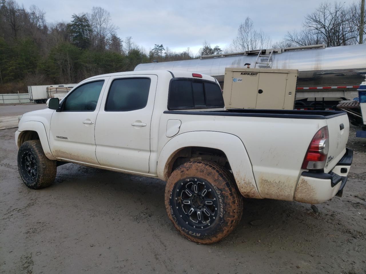 2013 Toyota Tacoma Double Cab VIN: 3TMLU4EN2DM110998 Lot: 40458324