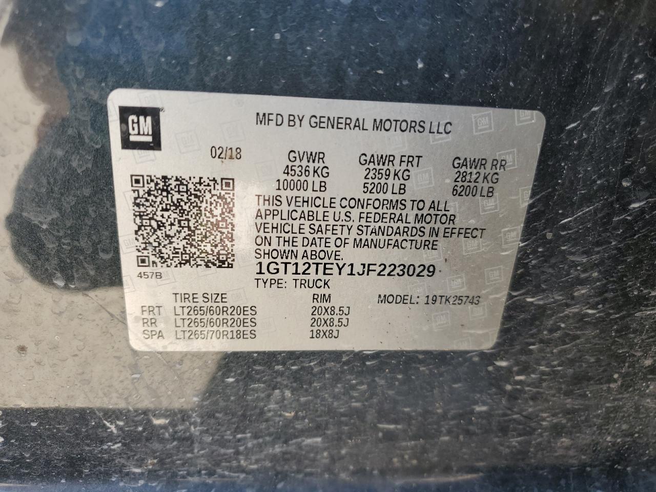 1GT12TEY1JF223029 2018 GMC Sierra K2500 Slt