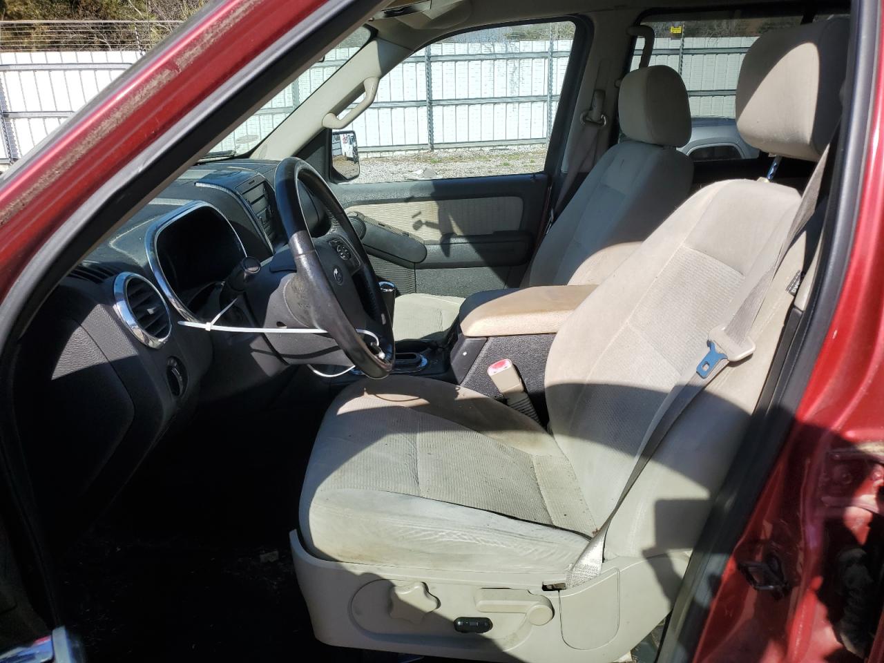 2008 Ford Explorer Xlt VIN: 1FMEU63E18UA92739 Lot: 74454974