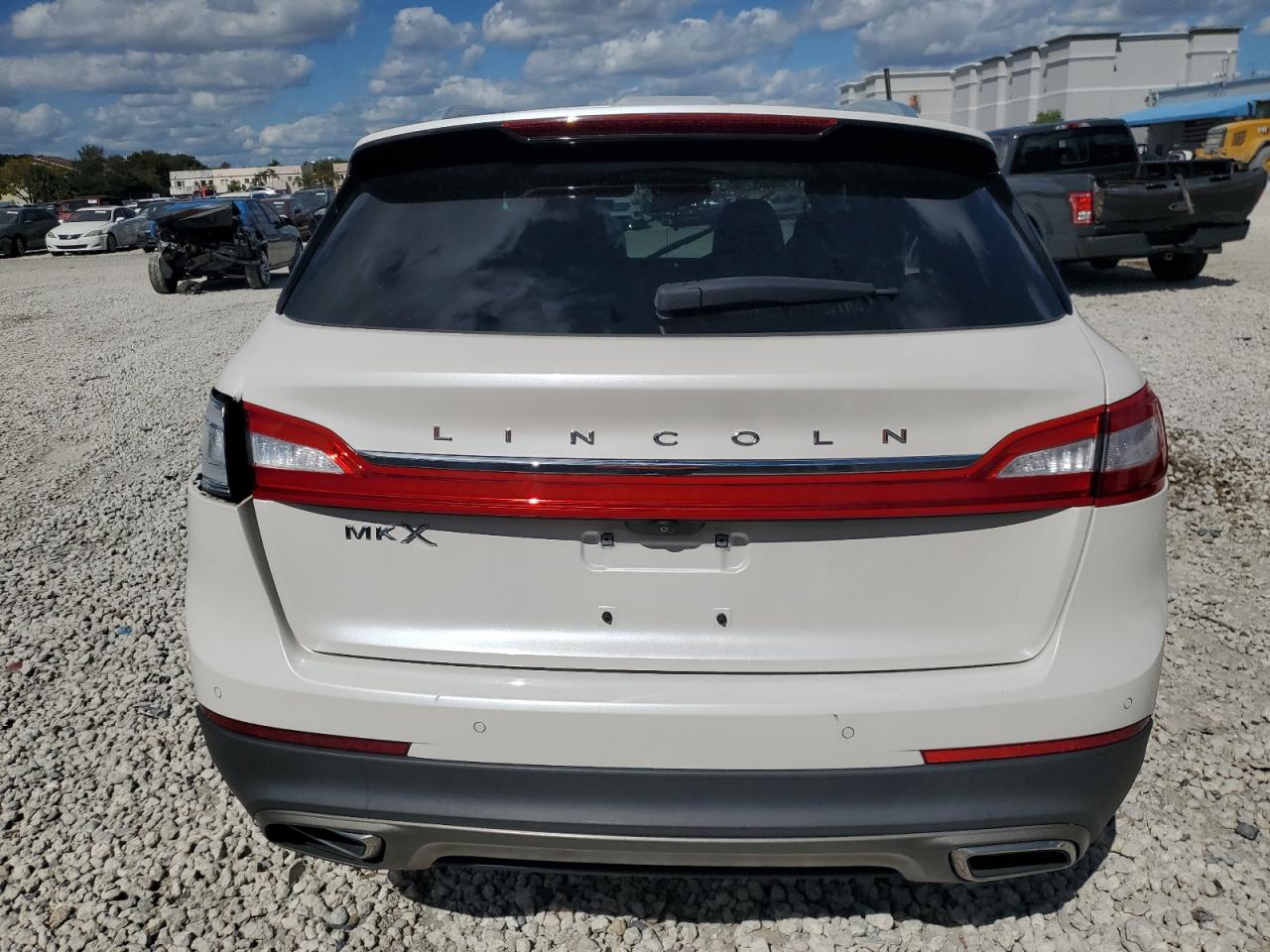 2017 Lincoln Mkx Select VIN: 2LMPJ6KR3HBL38416 Lot: 43157924