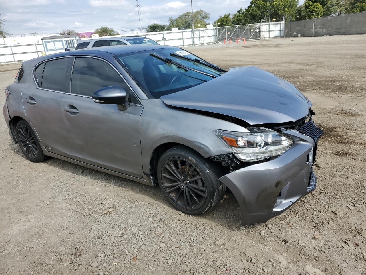 VIN JTHKD5BH0F2213393 2015 LEXUS CT 200 no.4