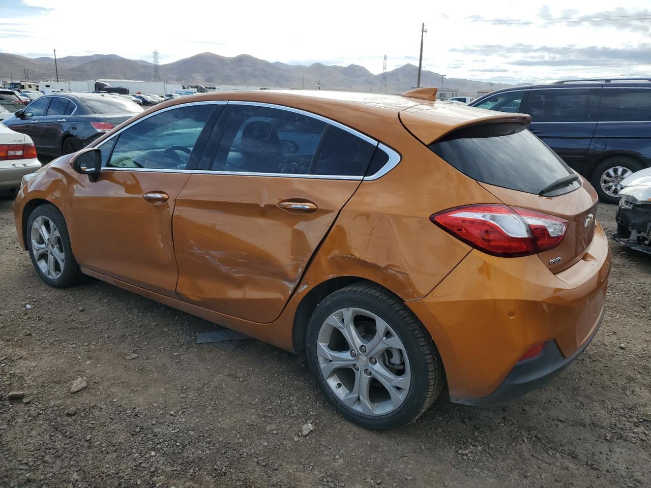 2017 Chevrolet Cruze - Image 2
