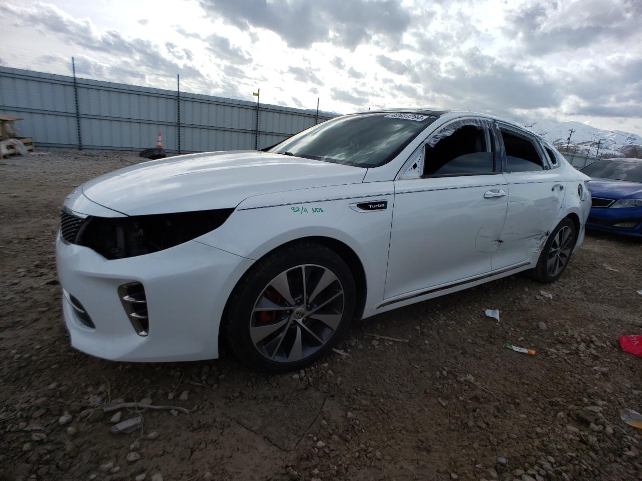 5XXGV4L25GG043861 2016 Kia Optima Sxl