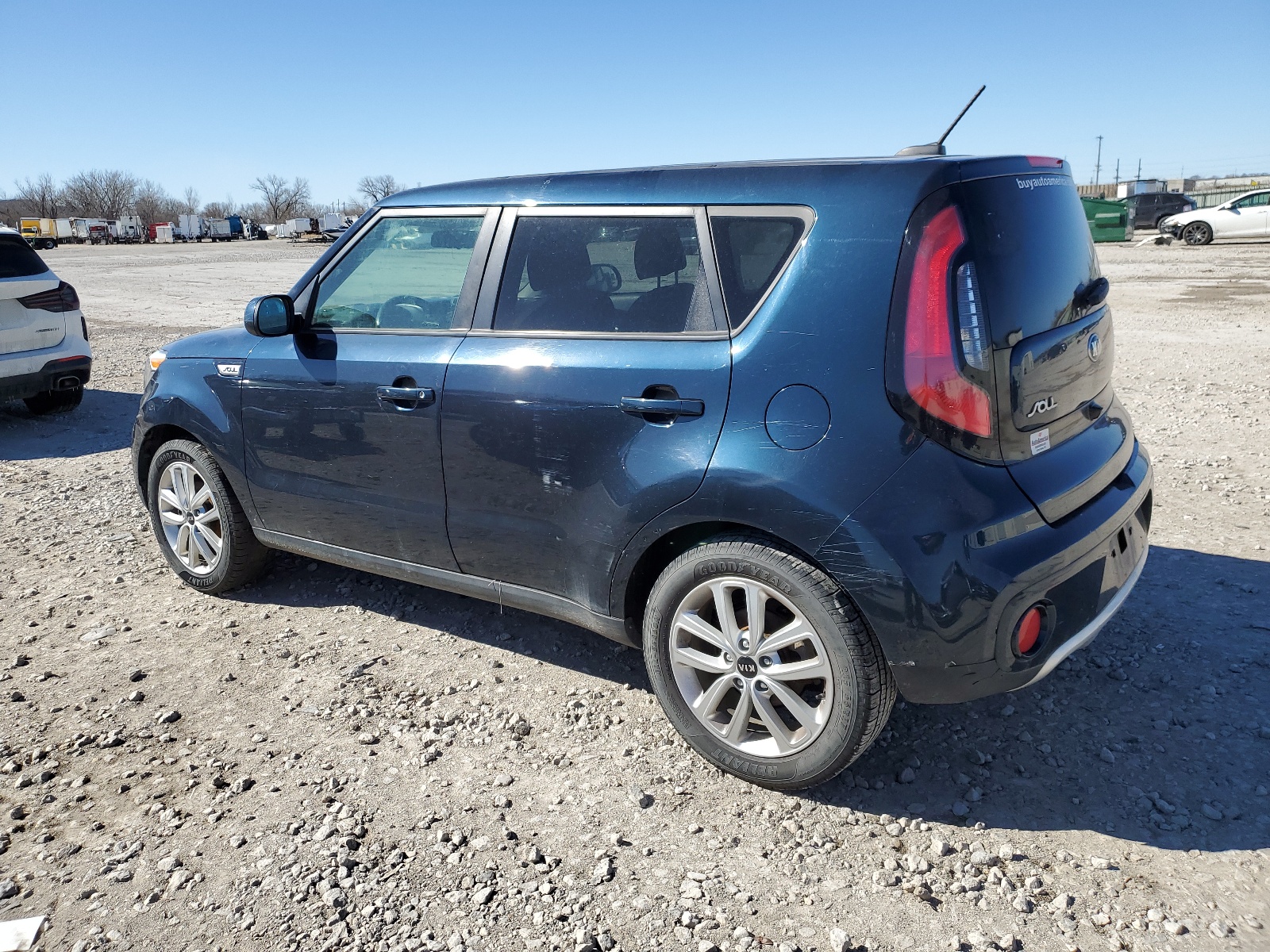 2018 Kia Soul + vin: KNDJP3A54J7608088