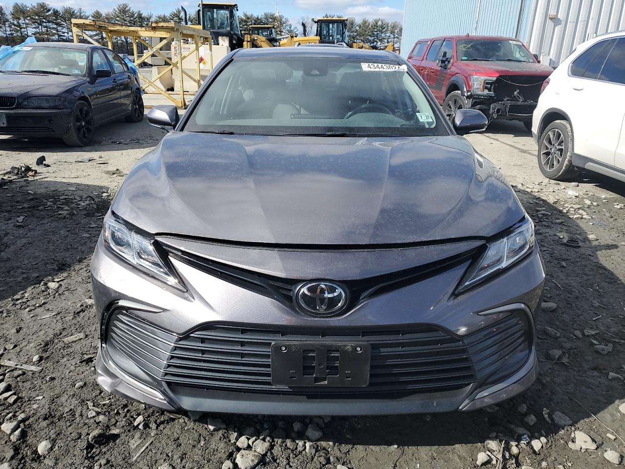 4T1R11BK1NU070921 2022 Toyota Camry Le