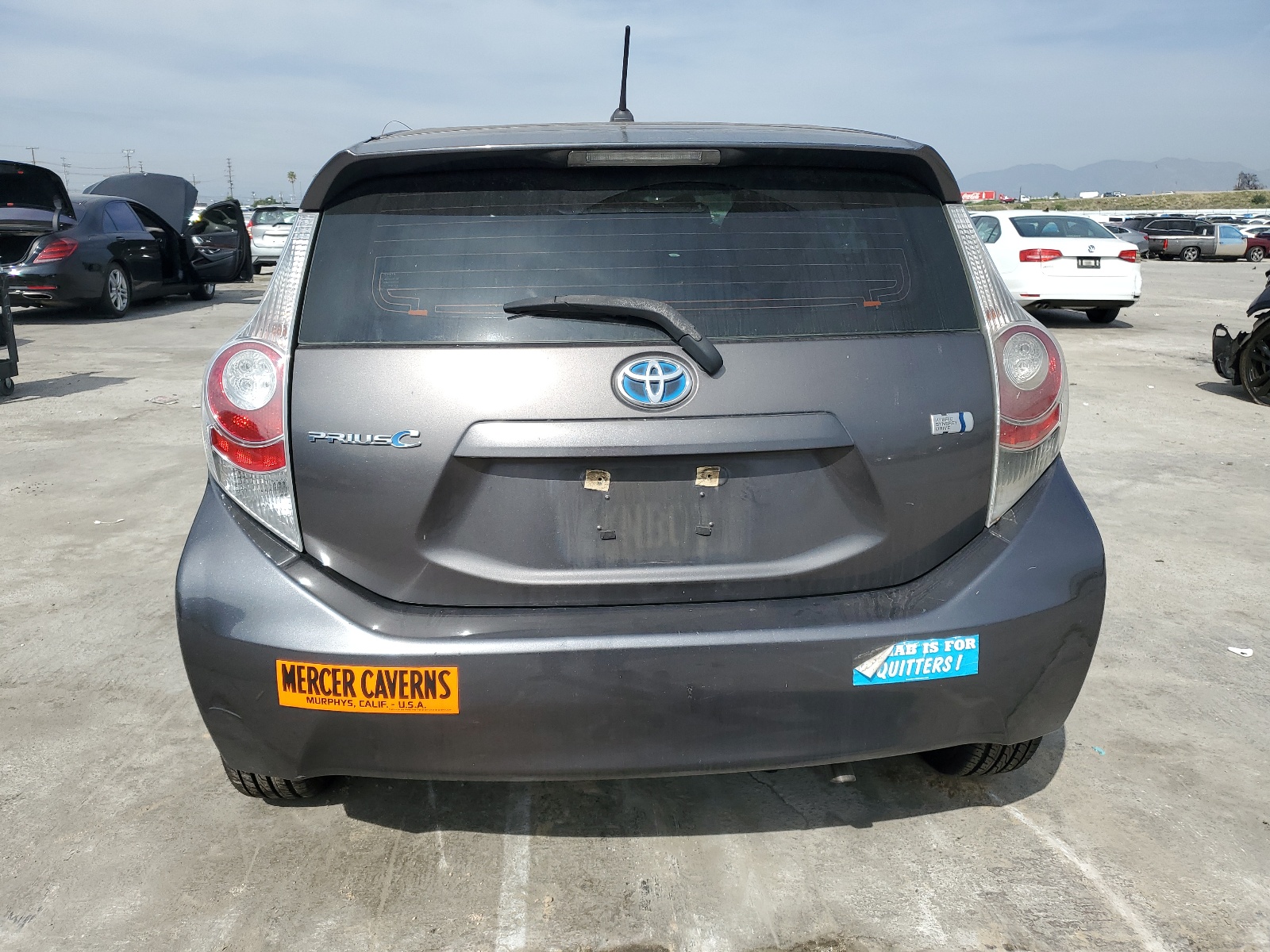 2012 Toyota Prius C vin: JTDKDTB32C1517031