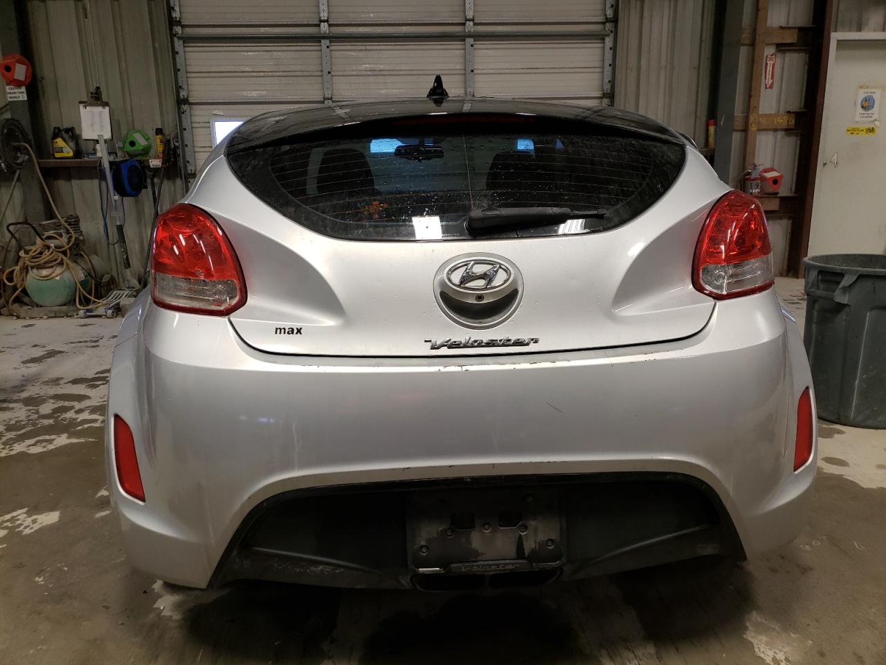 KMHTC6AD5HU314896 2017 Hyundai Veloster