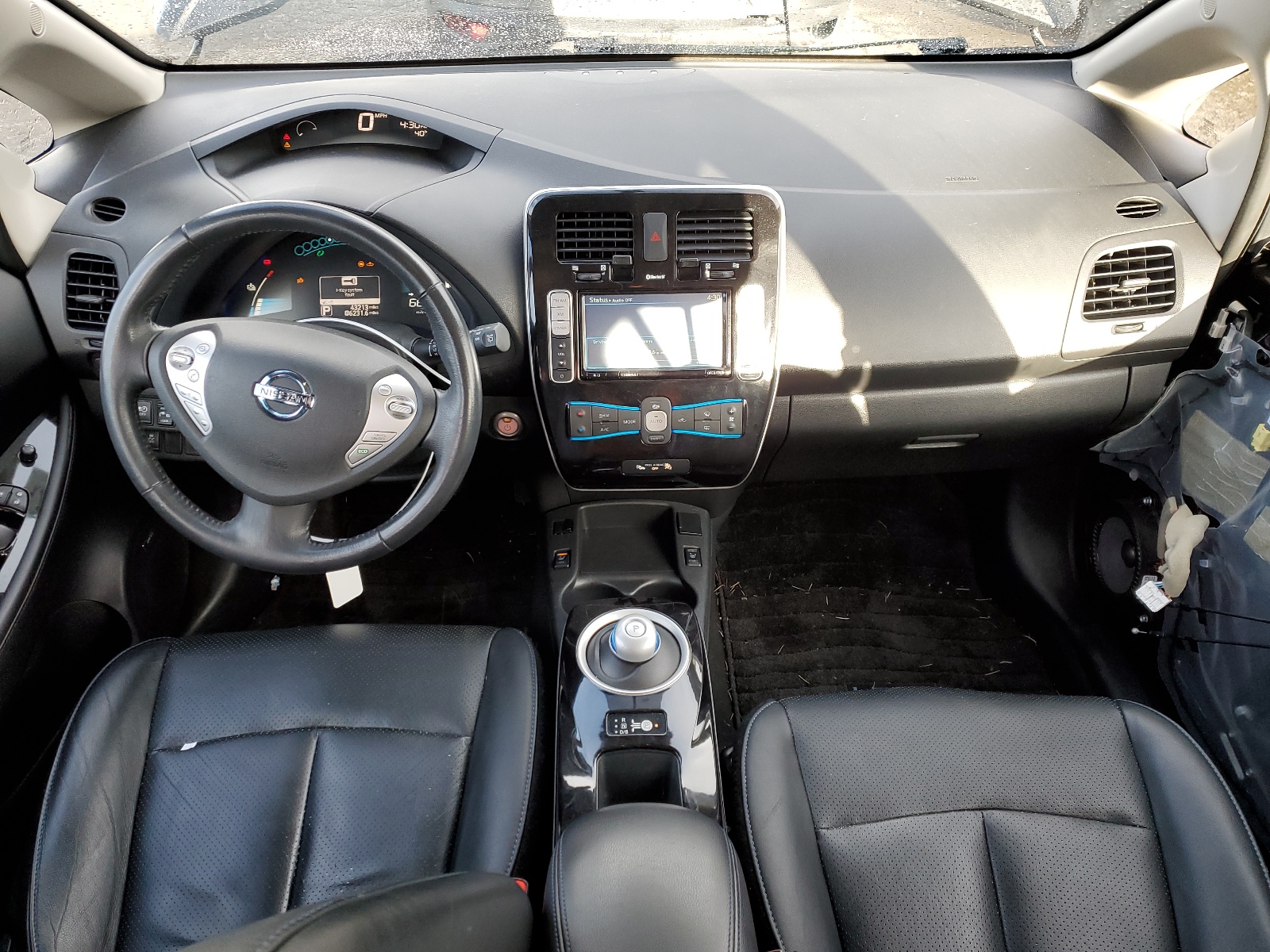 1N4AZ0CP9FC304444 2015 Nissan Leaf S