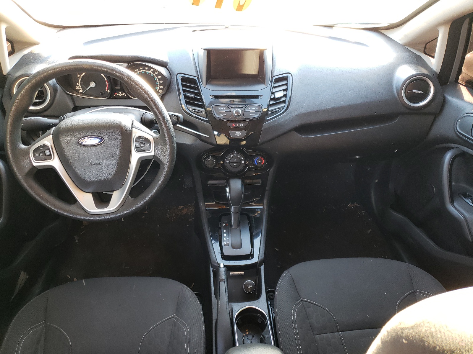 3FADP4BJ1KM105260 2019 Ford Fiesta Se