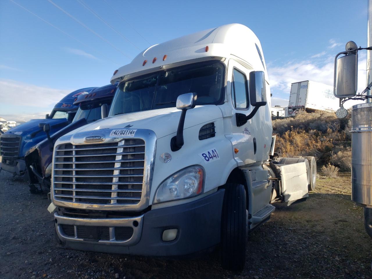 2016 Freightliner Cascadia 113 VIN: 1FUJGHDV8GLHM8441 Lot: 42703114