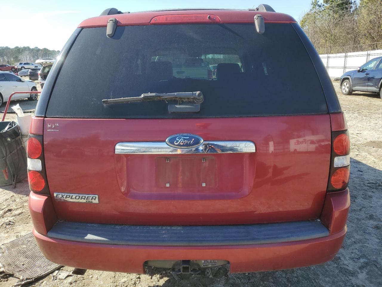 2008 Ford Explorer Xlt VIN: 1FMEU63E18UA92739 Lot: 74454974