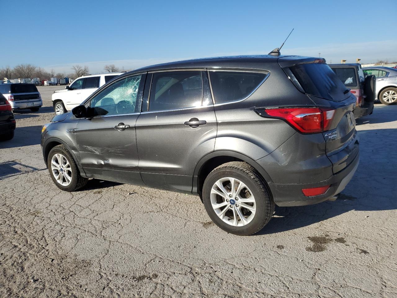 2019 Ford Escape Se VIN: 1FMCU9GDXKUB33385 Lot: 43612024