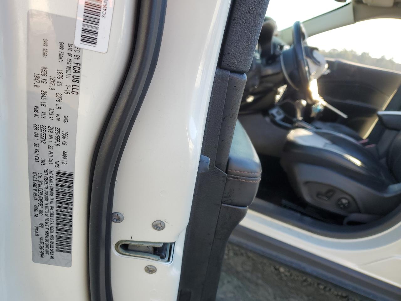 2018 Jeep Compass - Image 13