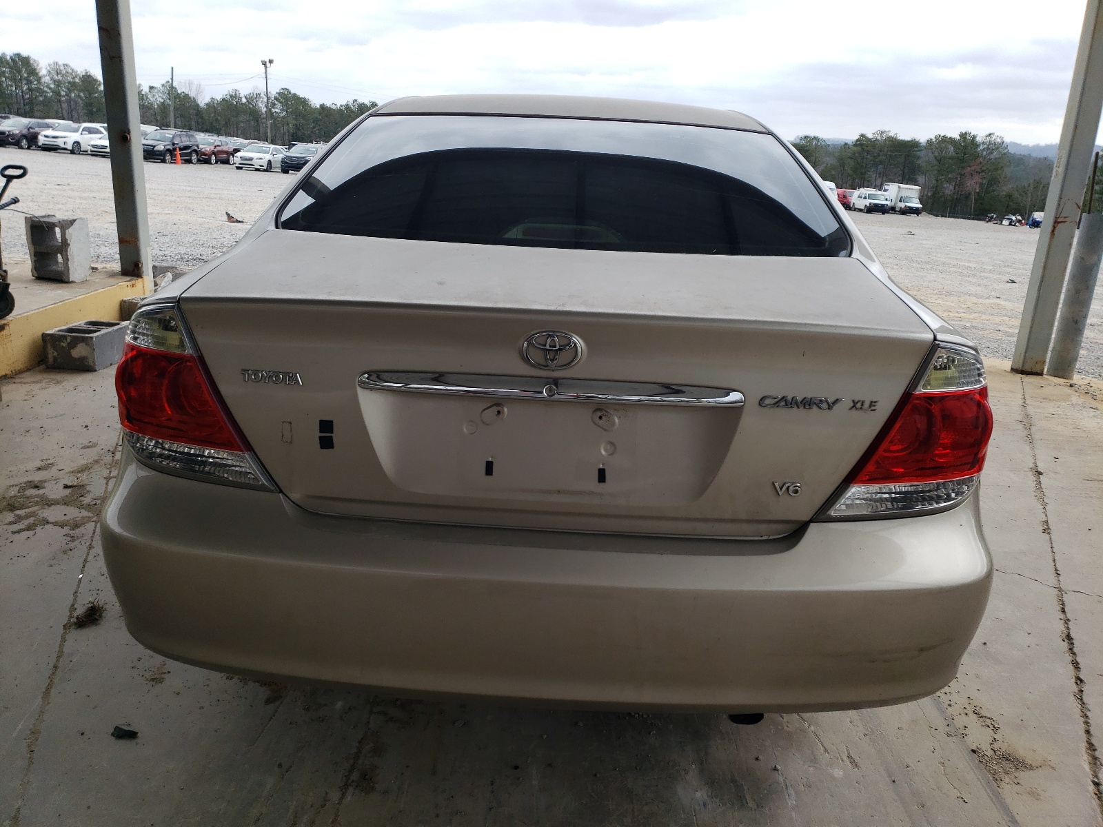 JTDBF32K450164897 2005 Toyota Camry Le
