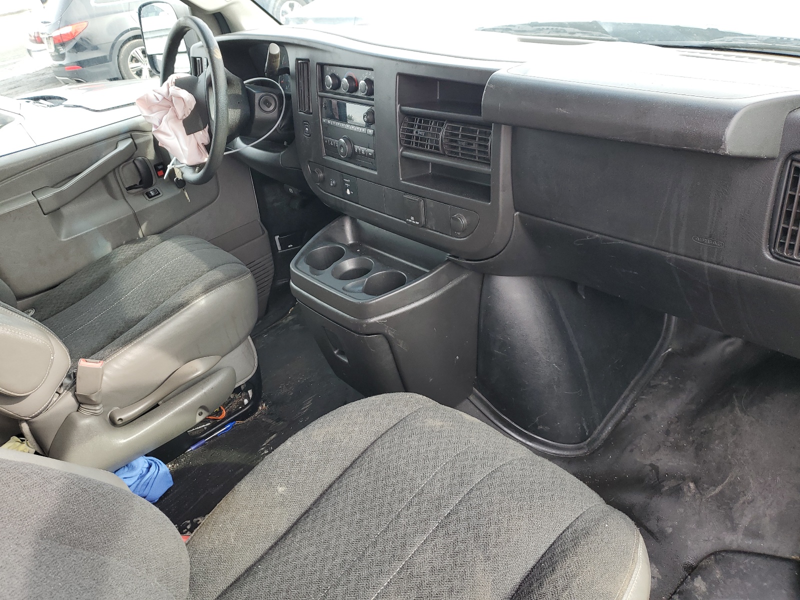 1GTW7AFGXJ1211895 2018 GMC Savana G2500