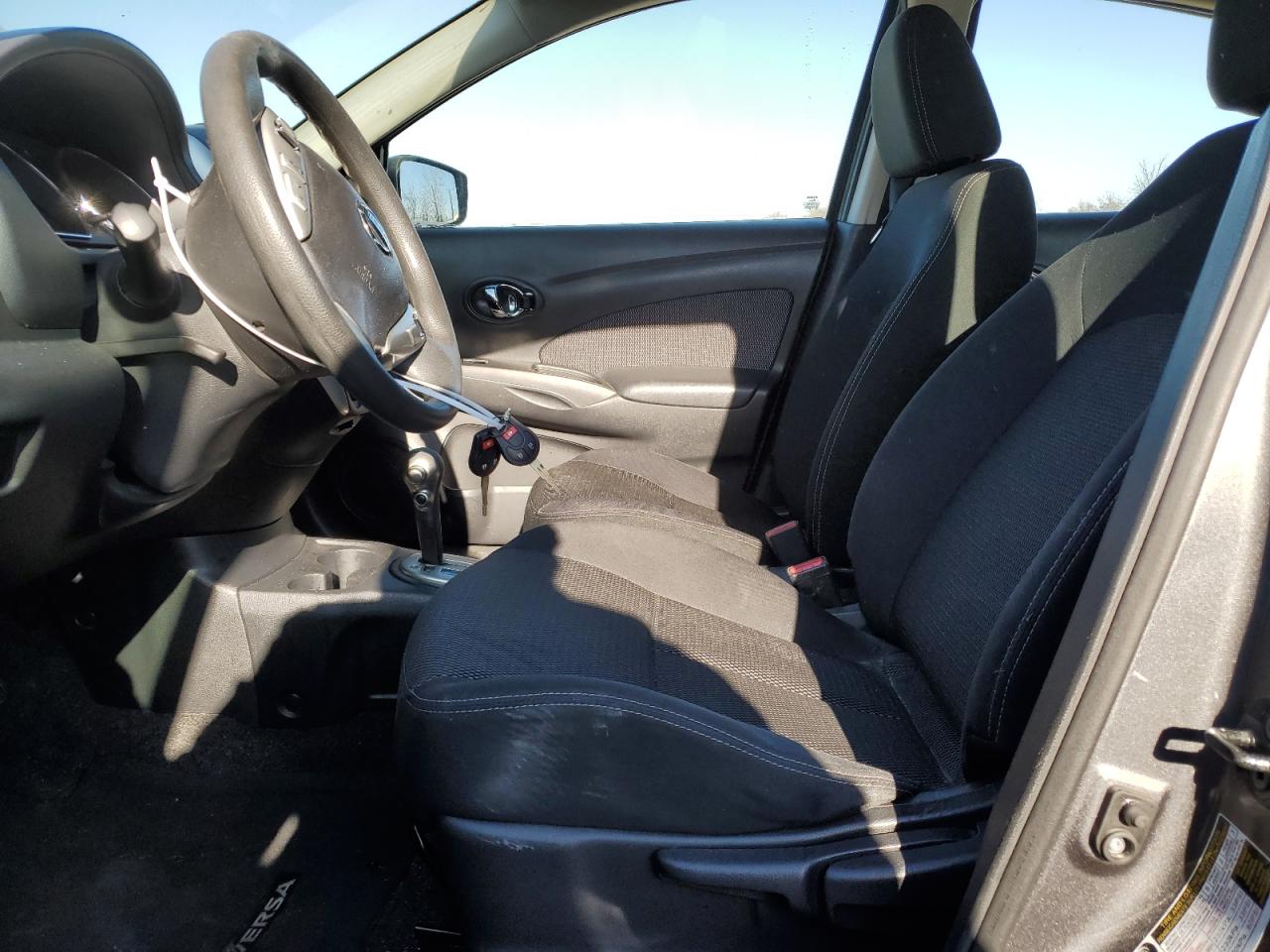 2016 Nissan Versa S VIN: 3N1CN7AP4GL840303 Lot: 41422584