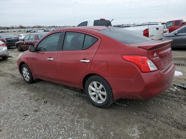 Sedans NISSAN VERSA 2013 Czerwony