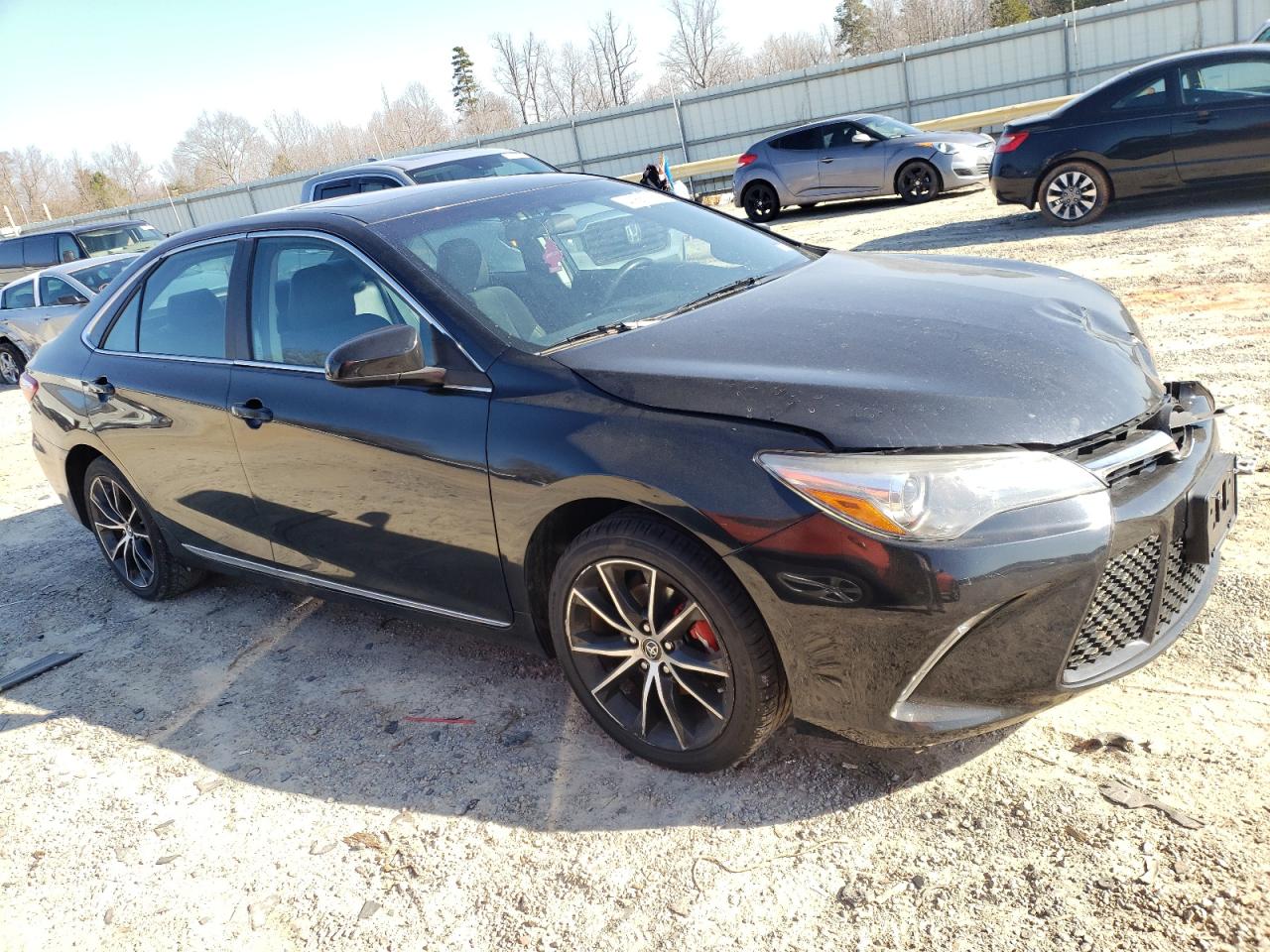 VIN 4T1BF1FK3GU263510 2016 TOYOTA CAMRY no.4